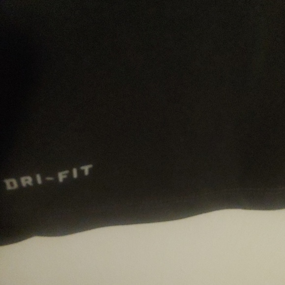 Dri fit nike golf shirt - Picture 2 of 8